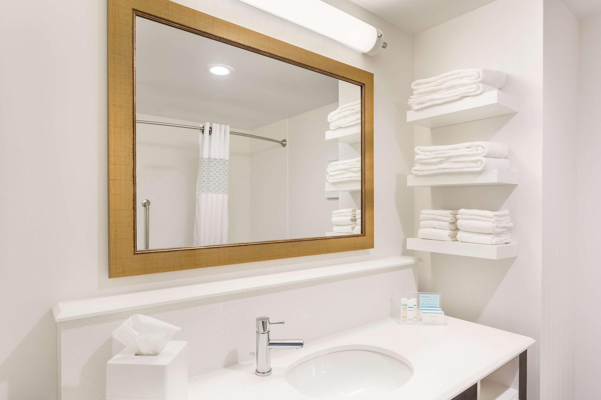 Hampton Inn & Suites Newport/Cincinnati, Ky Εξωτερικό φωτογραφία