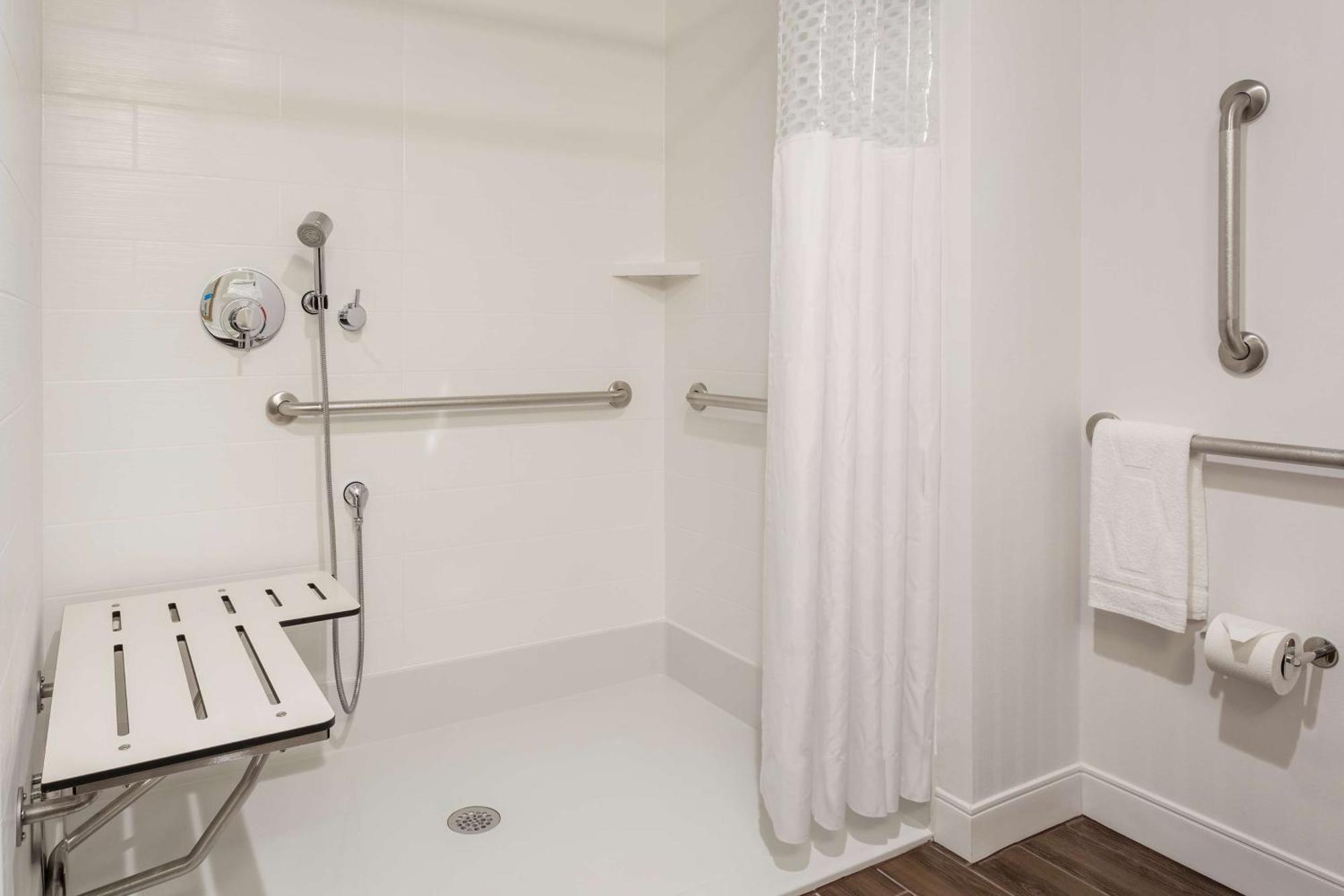 Hampton Inn & Suites Newport/Cincinnati, Ky Εξωτερικό φωτογραφία